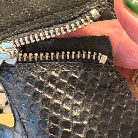 MICHAEL Michael Kors Clara Mid Booties. - Picture 14 of 15